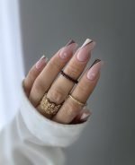 ناخن مصنوعی راسا با مواد کاشت