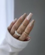 ناخن مصنوعی راسا با مواد کاشت