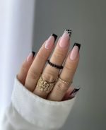 ناخن مصنوعی راسا با مواد کاشت