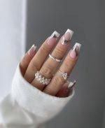 ناخن مصنوعی راسا با مواد کاشت