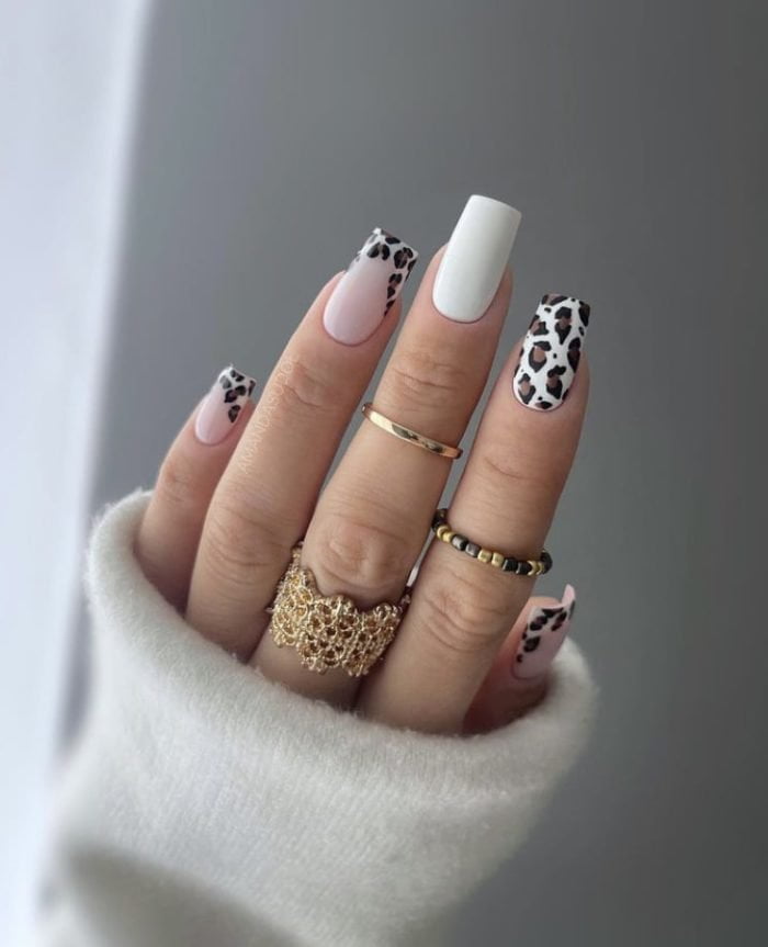 ناخن مصنوعی راسا با مواد کاشت