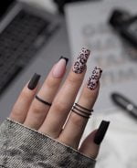 ناخن مصنوعی راسا با مواد کاشت