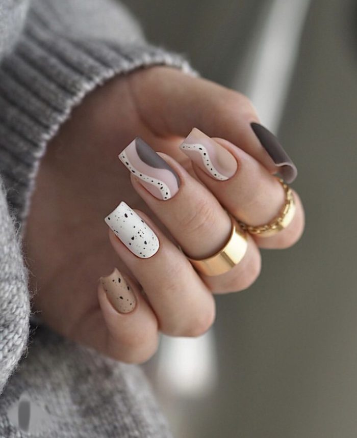 ناخن مصنوعی راسا با مواد کاشت