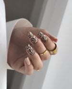 ناخن مصنوعی راسا با مواد کاشت