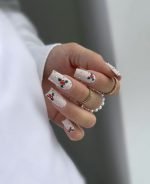 ناخن مصنوعی راسا با مواد کاشت