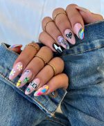 ناخن مصنوعی راسا مدل رنگی مینیمال شلوغ