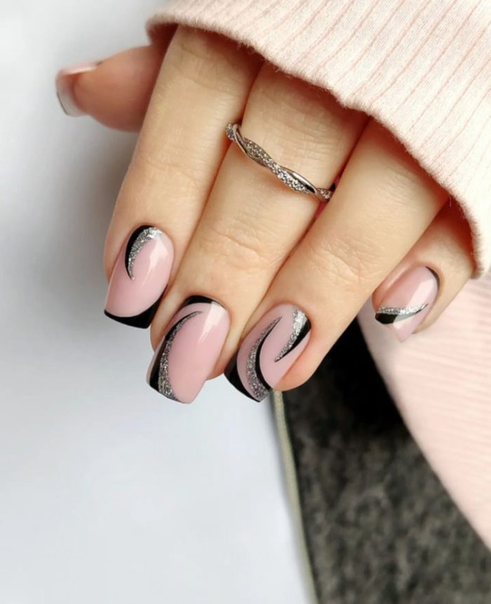 ناخن مصنوعی راسا مدل مشکی فرنچ کج و شاین - Image 2