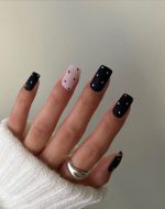 ناخن مصنوعی راسا مدل مشکی قلب ریز - Image 2