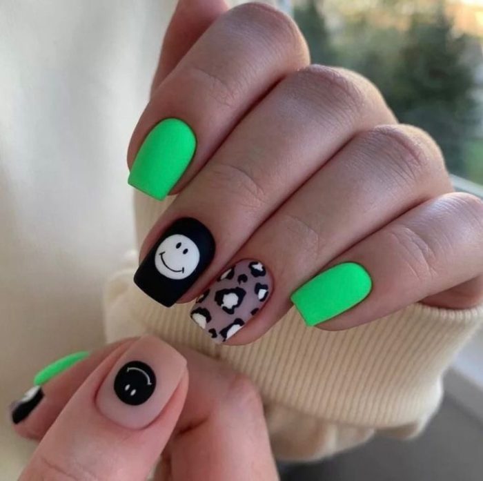 ناخن مصنوعی راسا مدل سبز طرح اسمایل - Image 2