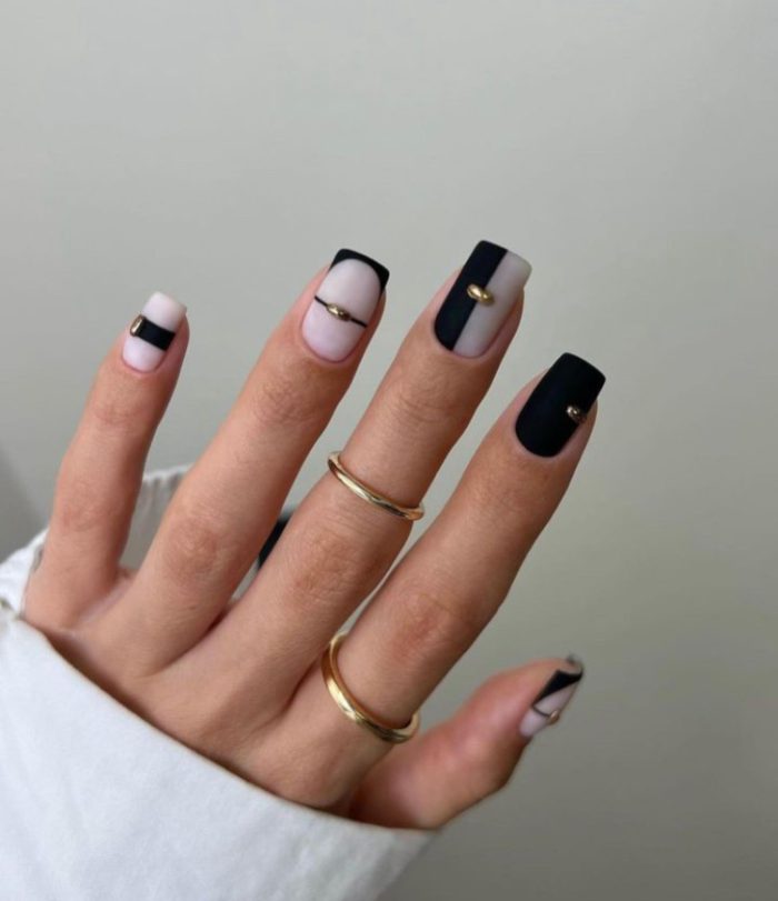 ناخن مصنوعی راسا مدل مشکی شیری طرح مینیمال - Image 2