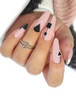 ناخن مصنوعی راسا مدل نود طرح مثلث مینیمال - Image 2
