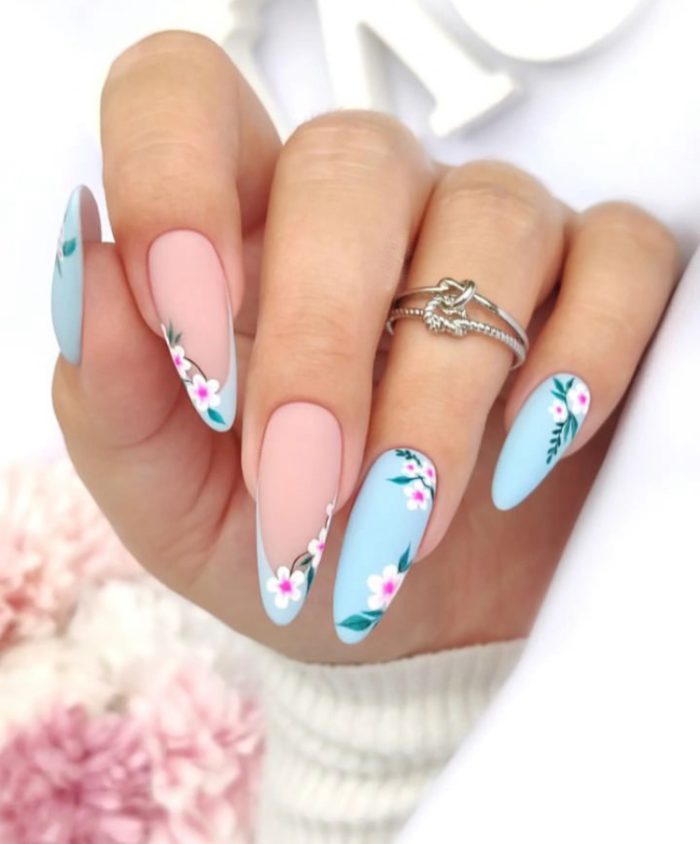 ناخن مصنوعی راسا مدل آبی طرح گل سفید