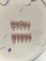 ناخن مصنوعی راسا مدل بیبی بومر صورتی بلند طرح نگین کد RSR957