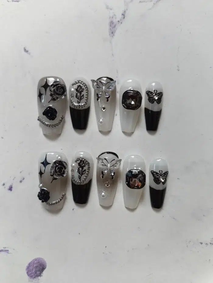 ناخن مصنوعی راسا طوسی شیری طرح گل و پروانه کد RSR395