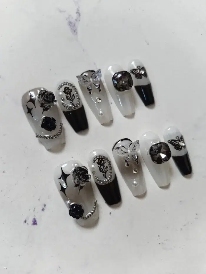 ناخن مصنوعی راسا مدل مشکی شیری طرح فرنچ و پروانه کد RSR891 - Image 6