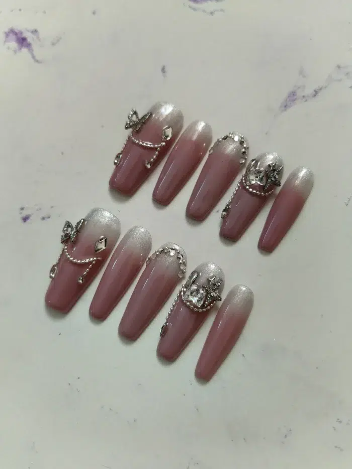 ناخن مصنوعی راسا مدل کالباسی طرح پروانه و نگین کد RSR1194