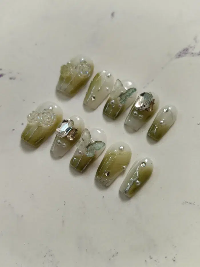 ناخن مصنوعی راسا مدل بیبی بومر سبز طرح گل و پروانه کد RSR621 - Image 2