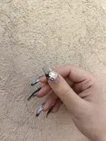 ناخن مصنوعی راسا مشکی طرح گل و ستاره نگین دار