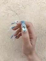 ناخن مصنوعی برجسته راسا طرح بیبی بومر شیری سبز طرح گل و نگین