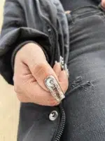 ناخن مصنوعی راسا مدل مشکی طوسی طرح مار و ماه دارک