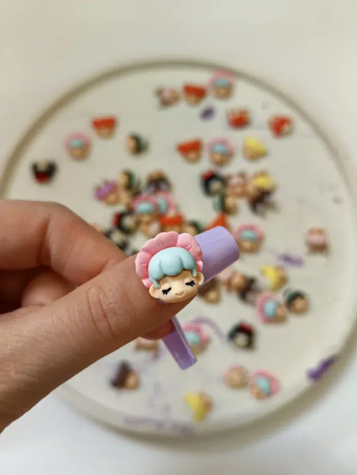 استیکر برجسته ناخن راسا طرح دختر بچه