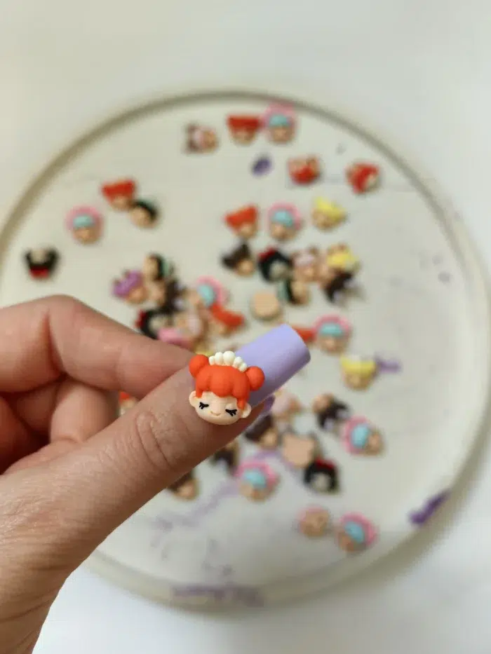 استیکر برجسته ناخن راسا طرح دختر بچه