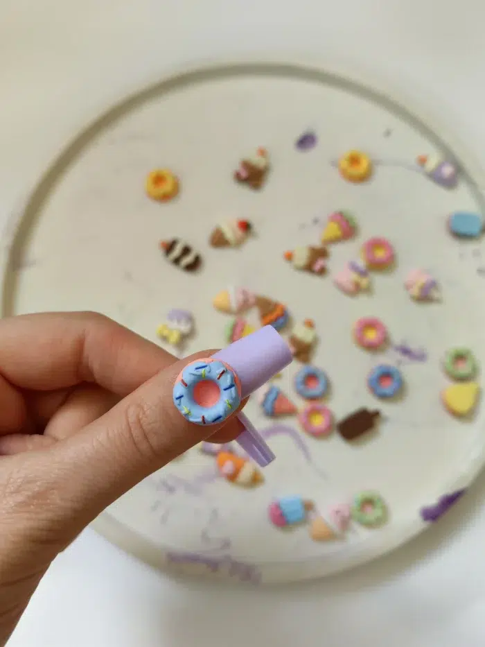 استیکر برجسته ناخن راسا طرح دونات