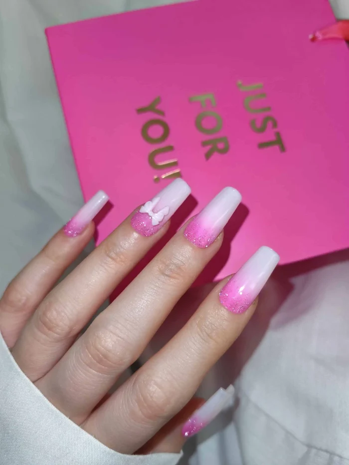 ناخن مصنوعی بلند راسا مدل بیبی بومر رنگ صورتی شاین دیسکو