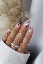 ناخن مصنوعی راسا طرح روح و ستاره دارک رنگ هلویی مشکی