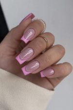 ناخن مصنوعی راسا مدل فرنچ صورتی مینیمال رنگ بیس شاین