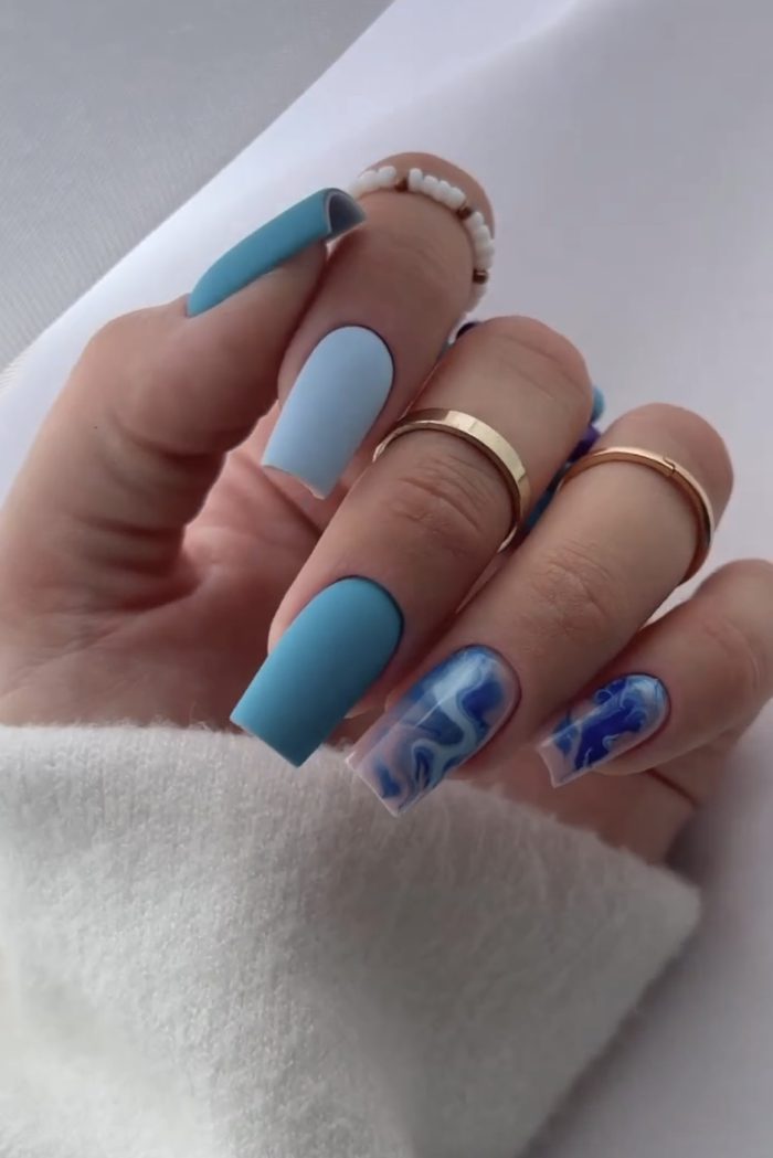 ناخن مصنوعی راسا طرح ماربل رنگ آبی