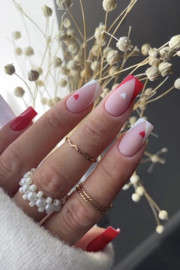 ناخن مصنوعی راسا مدل قلب و فرنچ خطی رنگ سفید و قرمز