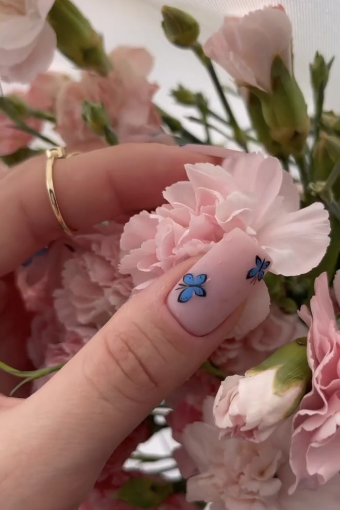 ناخن مصنوعی راسا مدل پروانه ریز آبی رنگ هلویی آبی