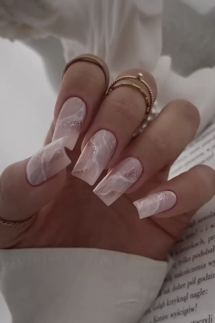 ناخن مصنوعی راسا مدل ماربل سفید سنگی رنگ بیس نود