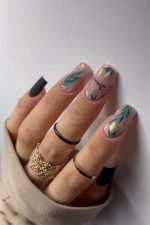 ناخن مصنوعی راسا مدل برگ و ورق طلا مینیمال رنگ سبز یشمی