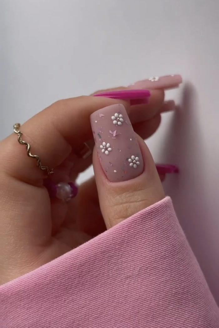 ناخن مصنوعی راسا مدل گل بابونه برجسته رنگ سرخابی هلویی