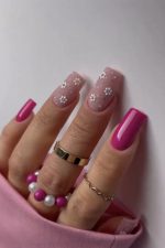 ناخن مصنوعی راسا مدل گل بابونه برجسته رنگ سرخابی هلویی