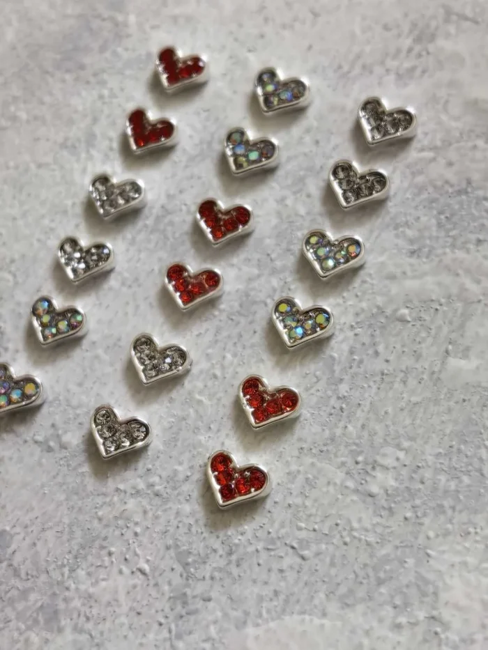 استیکر برجسته ناخن راسا طرح قلب قرمز نقره ای