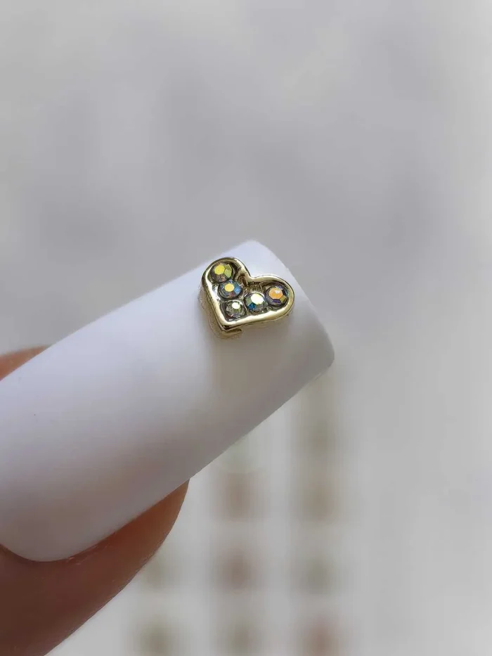 استیکر برجسته ناخن راسا طرح قلب قرمز طلایی نقره ای