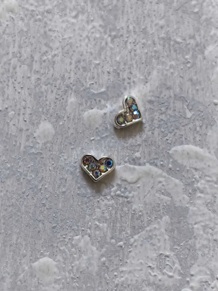 استیکر برجسته ناخن راسا طرح قلب قرمز طلایی نقره ای