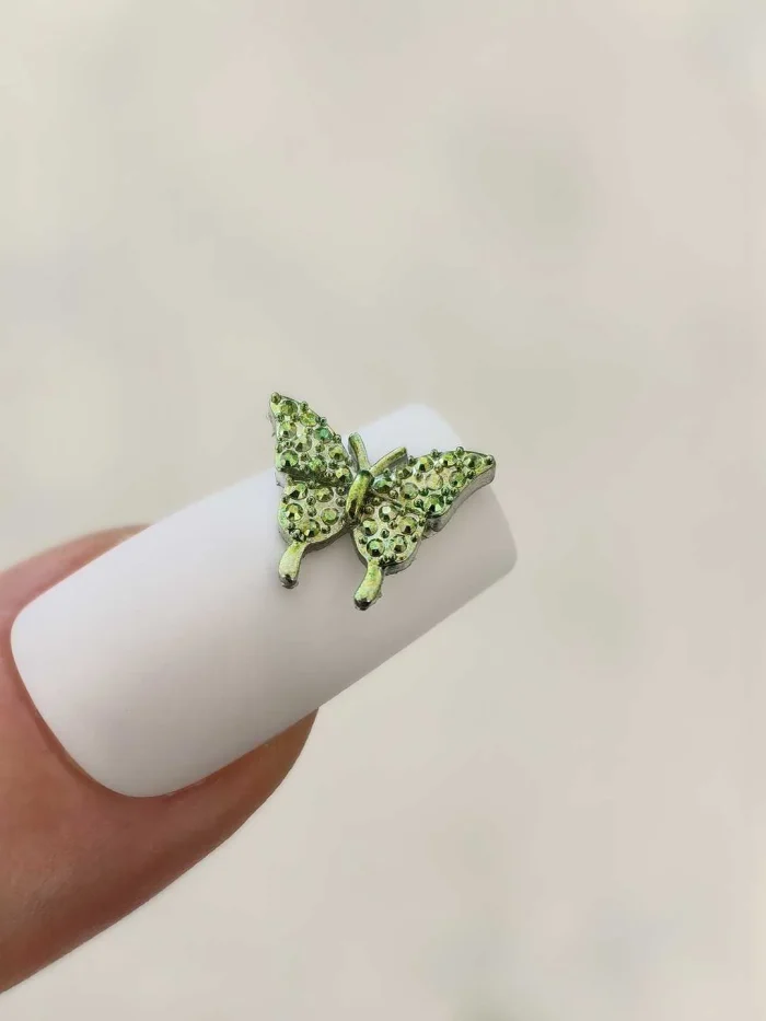 استیکر برجسته ناخن راسا طرح پروانه یشمی