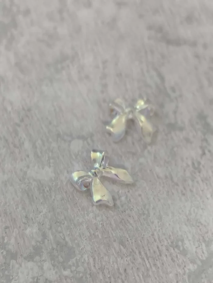 استیکر برجسته ناخن راسا طرح پاپیون سفید