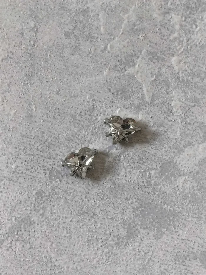 استیکر برجسته ناخن راسا طرح قلب در بند سفید