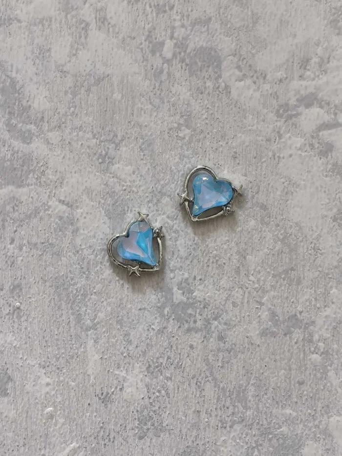 استیکر برجسته ناخن راسا طرح قلب فیروزه ای