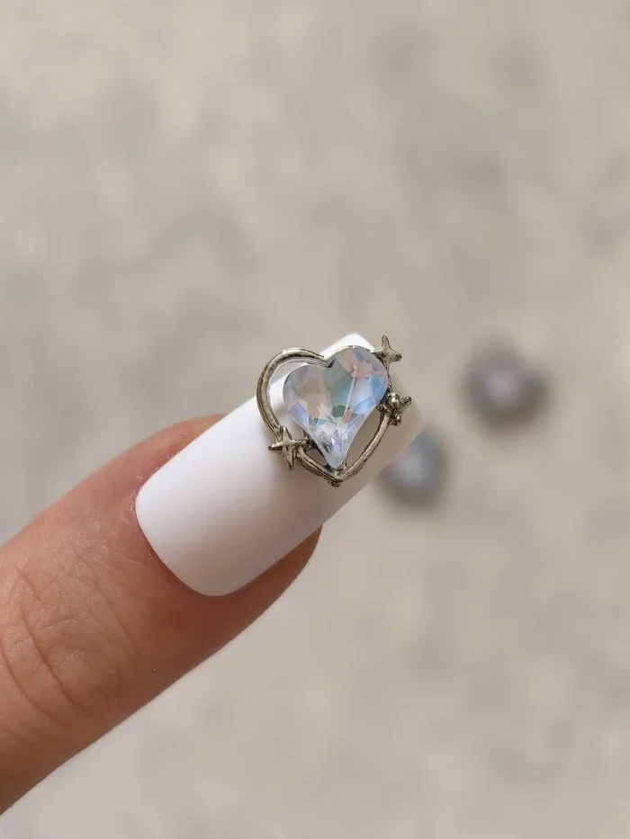 استیکر برجسته ناخن راسا طرح قلب خاکستری