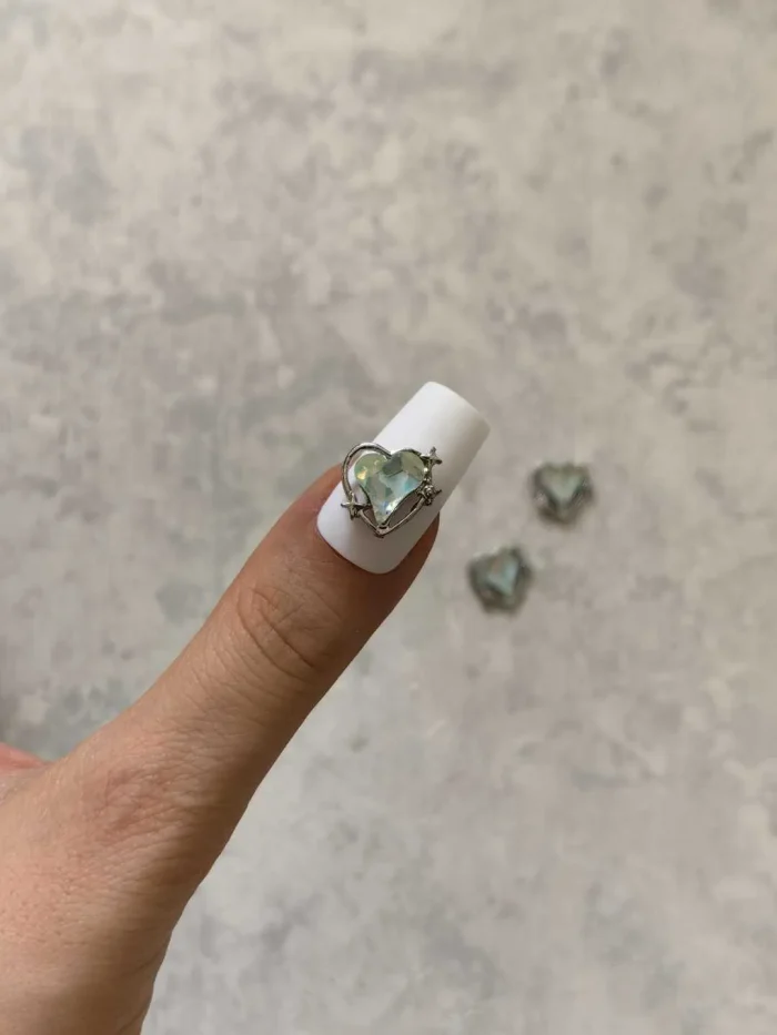 استیکر برجسته ناخن راسا طرح قلب نقره ای