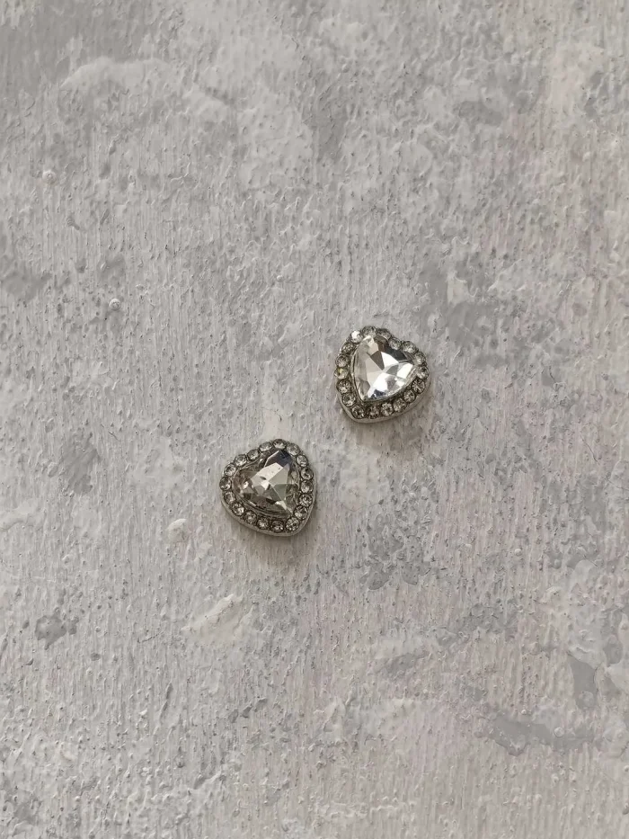 استیکر برجسته ناخن راسا طرح قلب نگین دار سفید