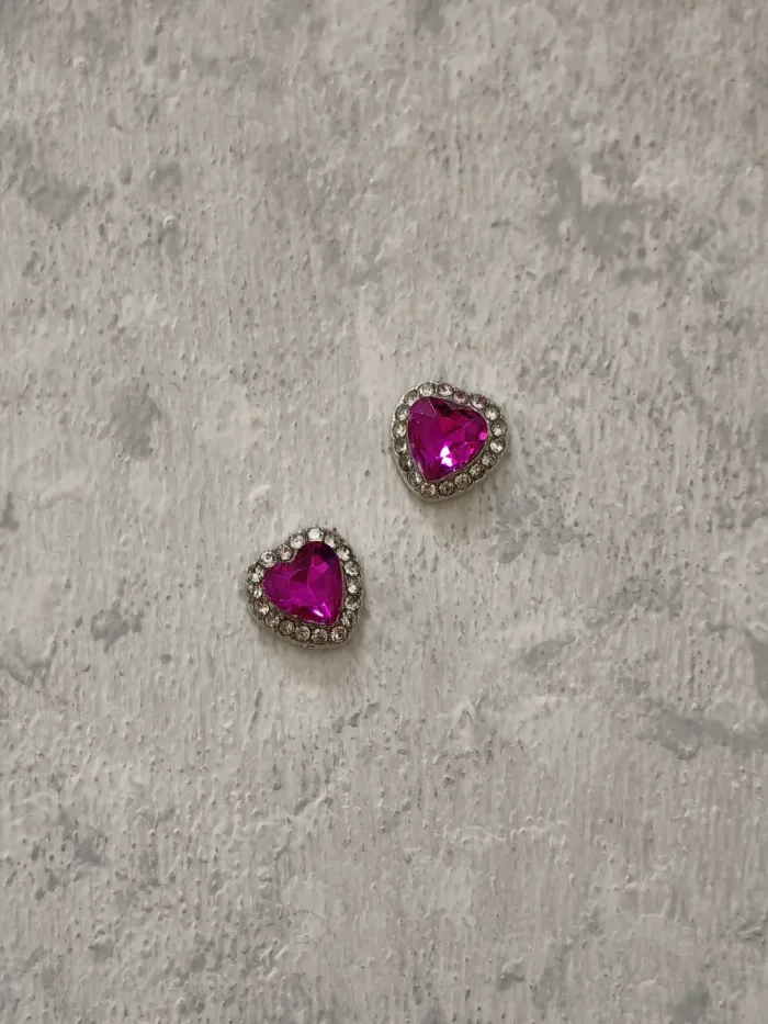 استیکر برجسته ناخن راسا طرح قلب نگین دار بنفش