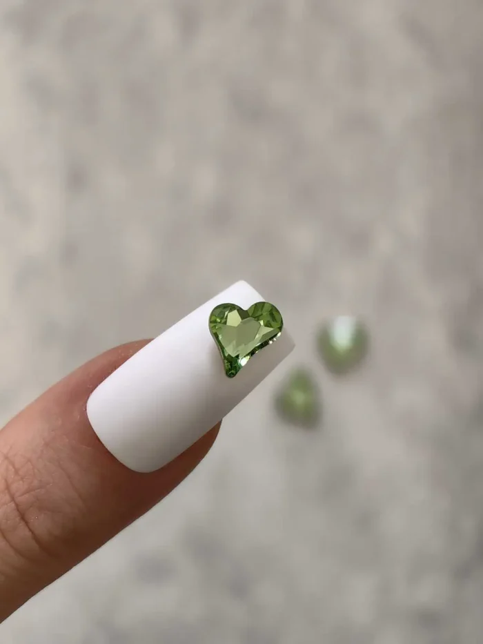 استیکر برجسته ناخن راسا طرح قلب رنگی سبز