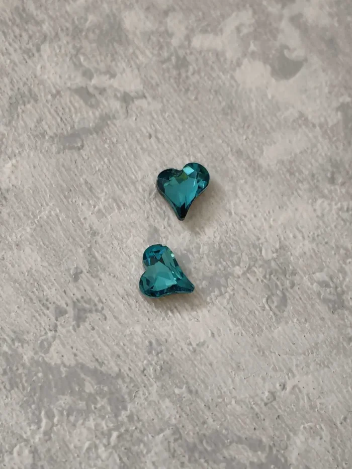 استیکر برجسته ناخن راسا طرح قلب رنگی آبی آسمانی